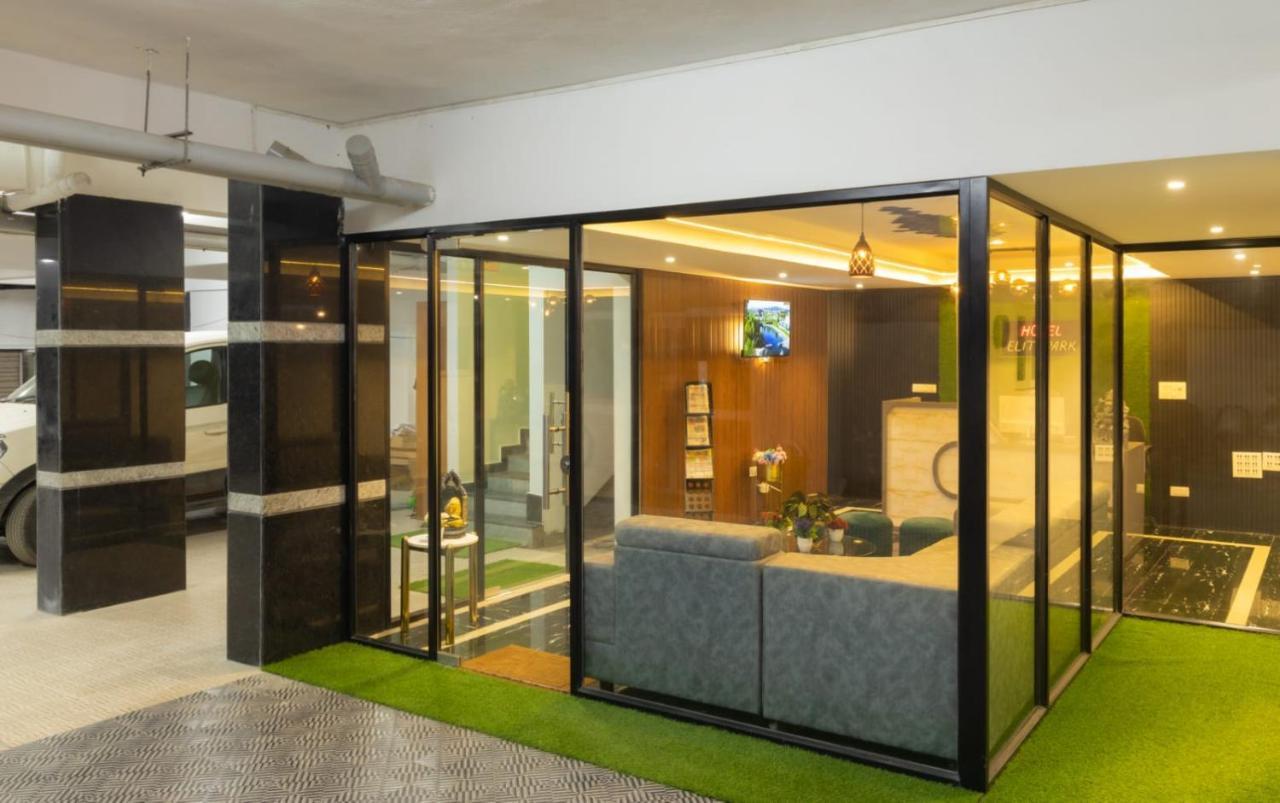 Beestay Hotels Elite Park Tirupati Dış mekan fotoğraf